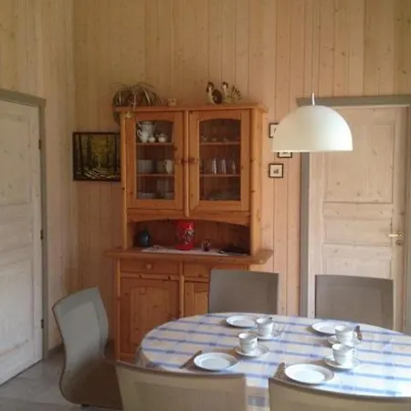 Holiday home Mirow In *