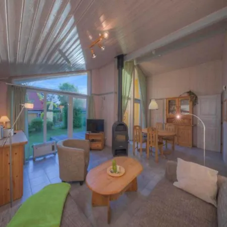 Holiday home Mirow In *