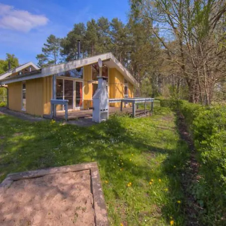 Holiday home Mirow In
